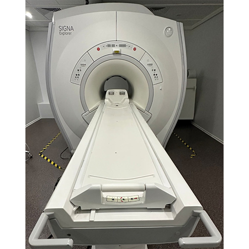 GE Signa Explorer 1.5 Tesla MRI Machine