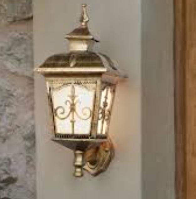 Gate Hanging Light