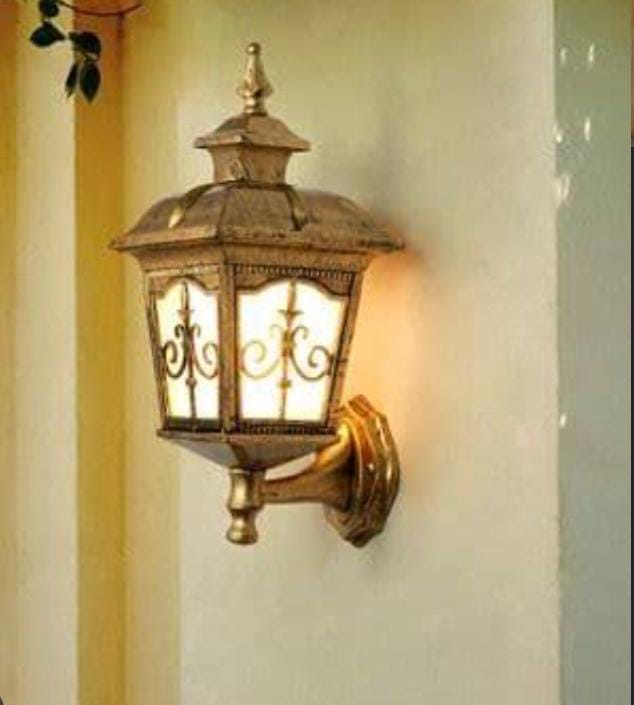 Gate Hanging Light
