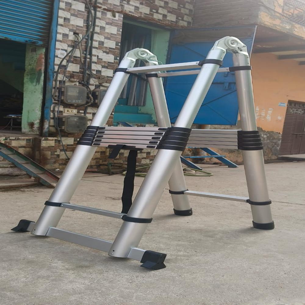 Aluminim self support telescopic ladder