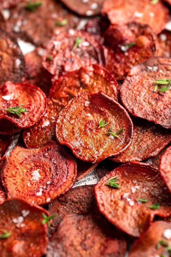 Beetroot Salted Chips - Baked Beetroot Snack In Convenient Bottle | Salty Flavor, 24-month Shelf Life, Ideal For Healthy Snacking And Parties