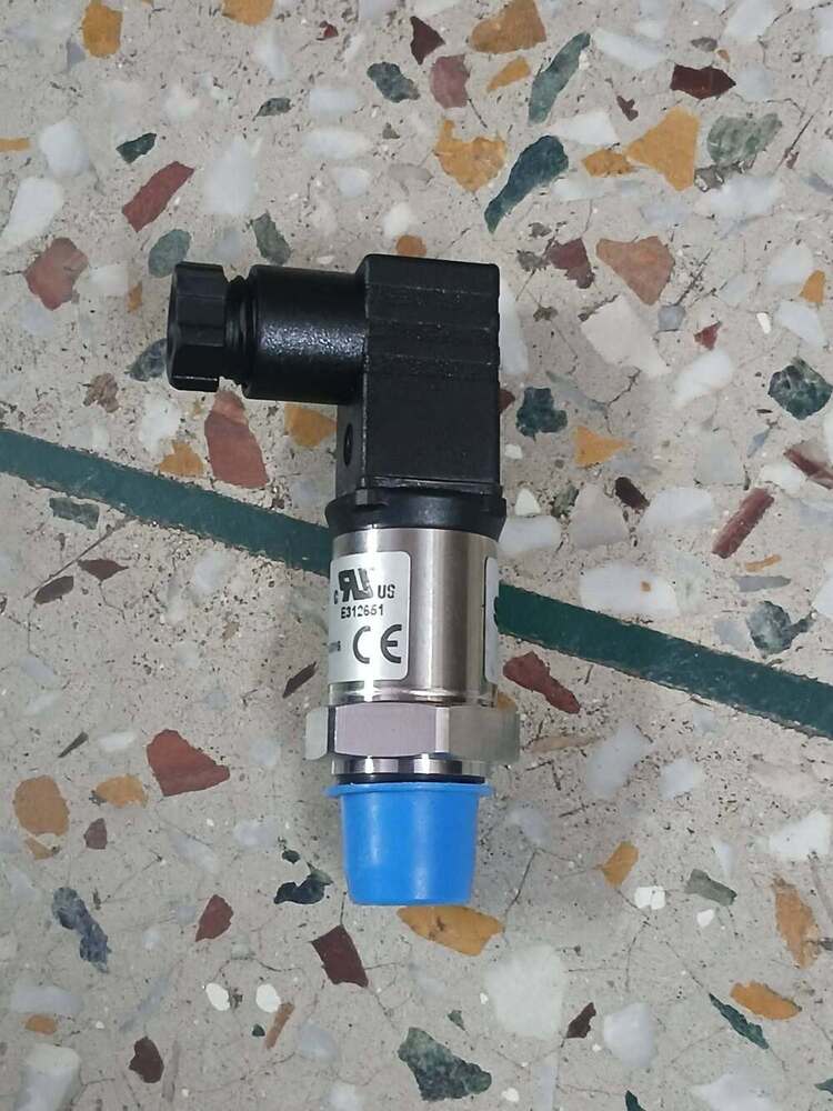 SETRA Pressure Transmitter Part No 3100S0010G05BO3 Range 0 TO 10 Bar