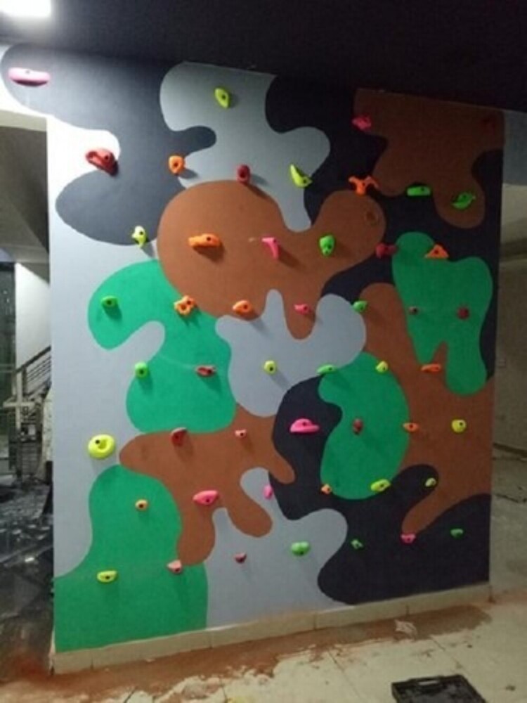 Multi Color Fiber Panel Indoor Rock Climbing Wall