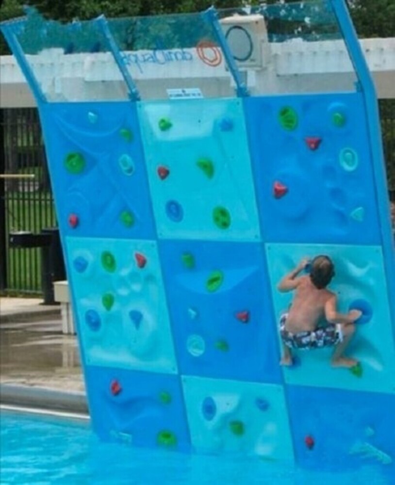 8-10 MM Aqua Climbing Wall