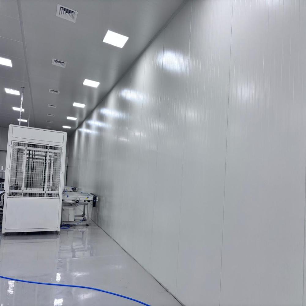 Cold Storage Insulated Panels - Color: Light Grey/white
