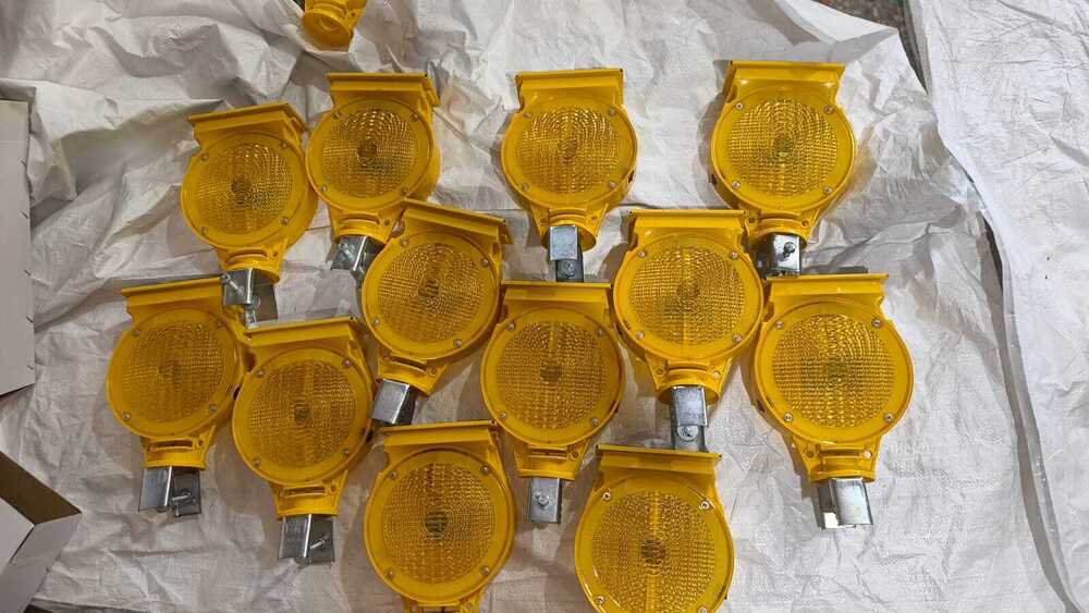 YELLOW SOLAR FLASHER BULK