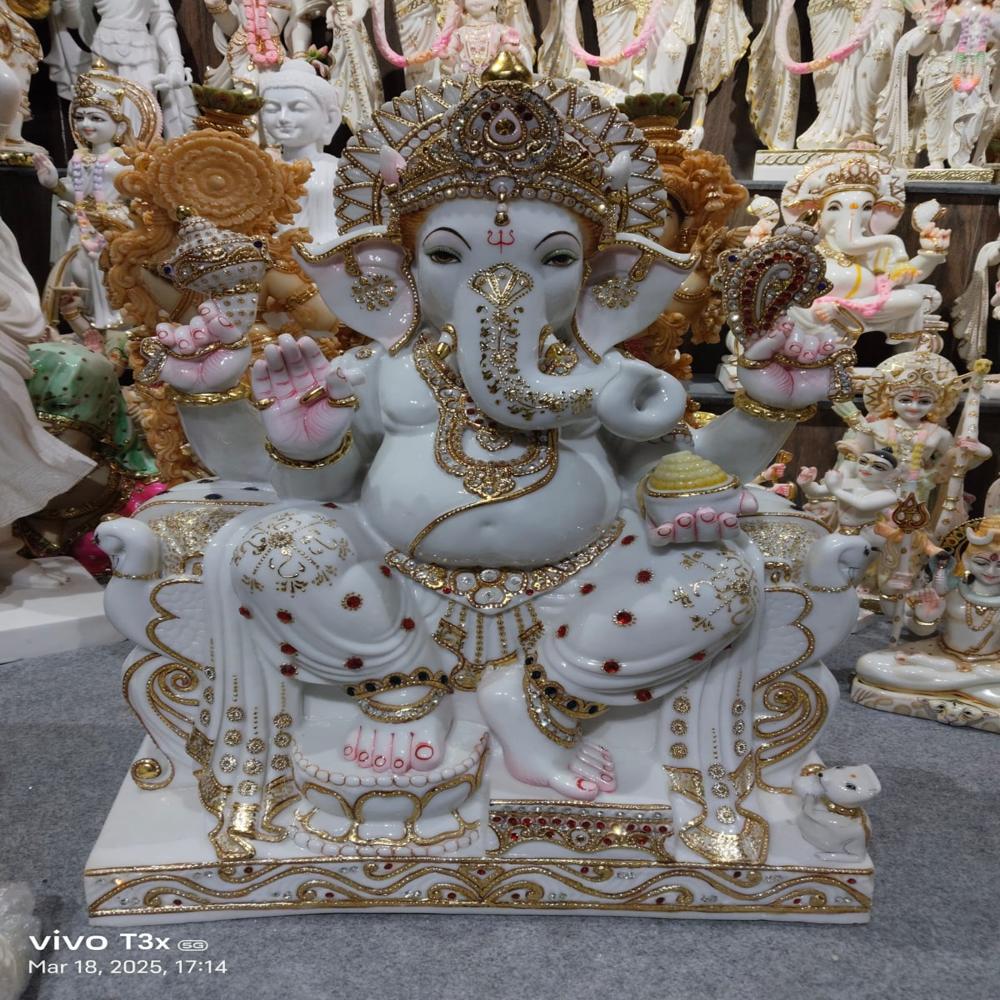 Ganesh statue