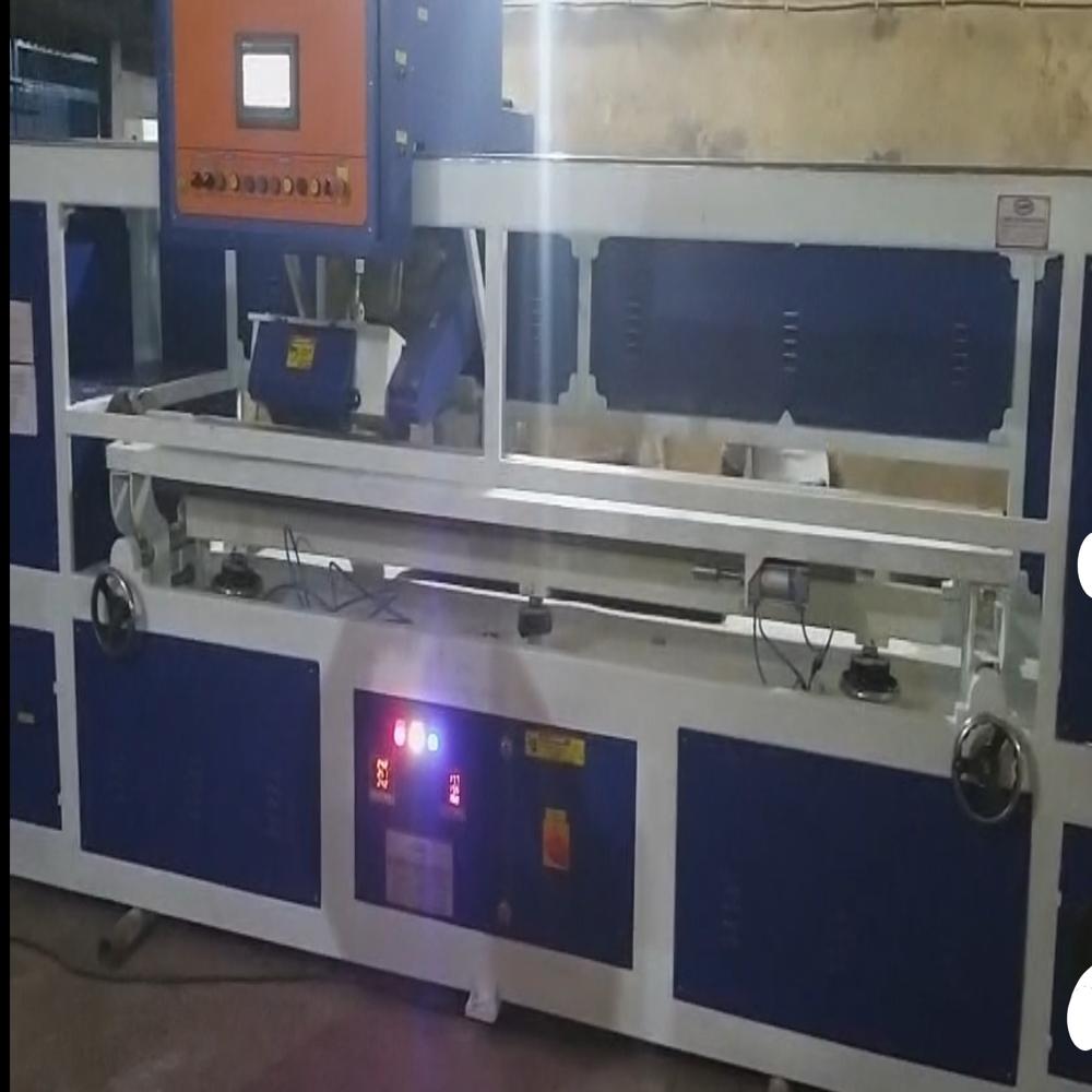 Pvc pipe sloutting machine