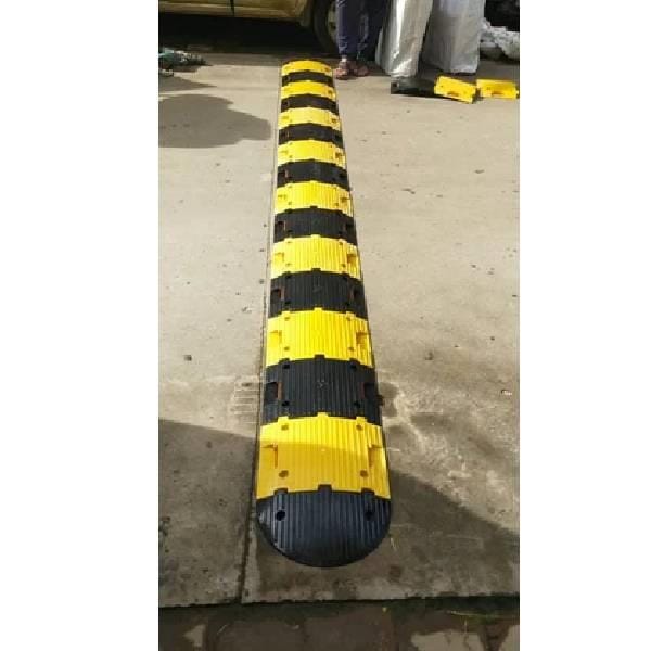 Plastic Speed Breaker - Plastic, 350x250x50mm | Yellow And Black Color, Designed To Slow Motor-vehicle Traffic For Enhanced Safety