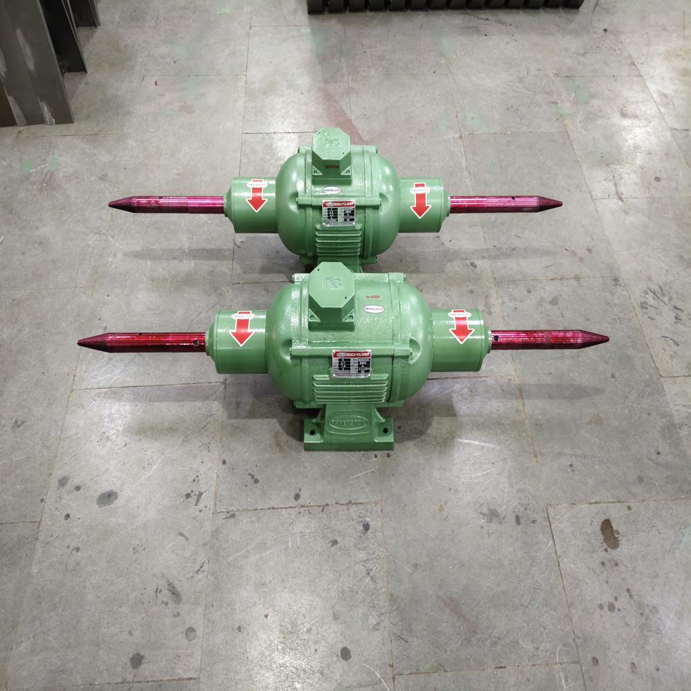 FOUR BEARING POLSHER