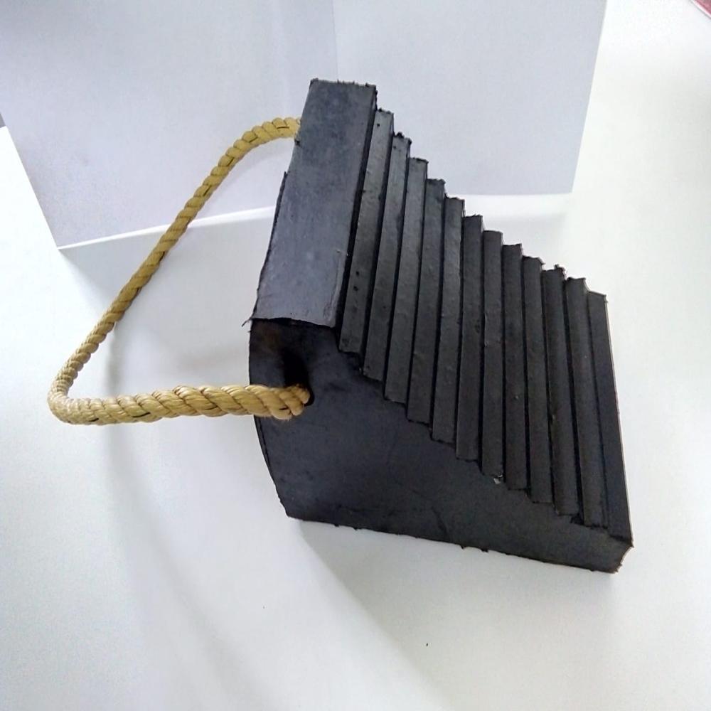 L Shape Rubber Wheel Chock - Sturdy Rubber Material, Black Color | Designed To Prevent Accidental Movement With Tire-hugging Curve