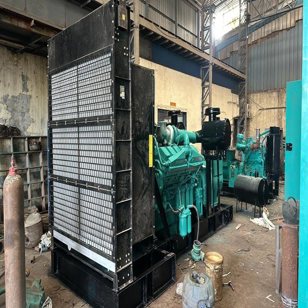 1010kva Cummins Refurbised Silent Dg Gen Set - Dimensions: 5000x4500x4800 Millimeter (Mm)
