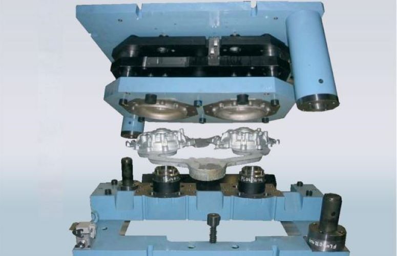 Pressure Die Casting Components Trimping Tool - Color: Silver