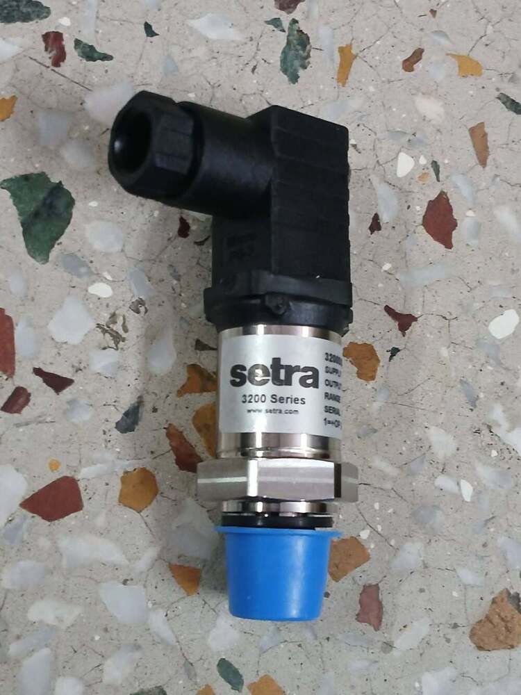 SETRA Pressure Transmitter Part No 3200S0200S05BR3 Range 0 TO 200 Bar