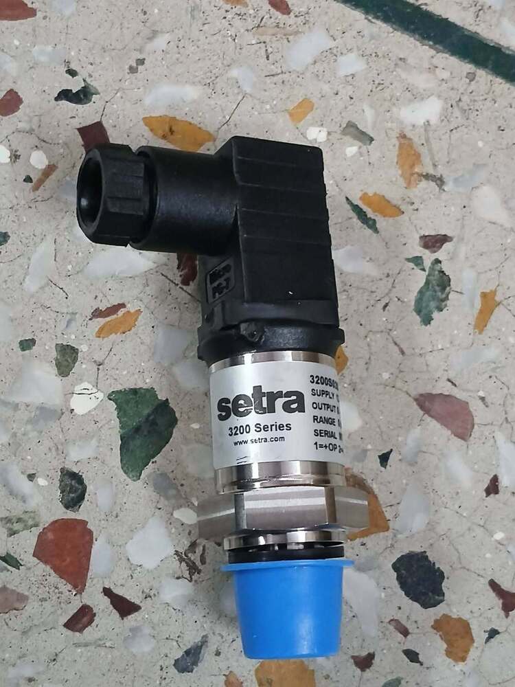 SETRA Pressure Transmitter Part No 3200S0200S05BR3 Range 0 TO 200 Bar