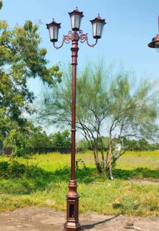 Pole Light