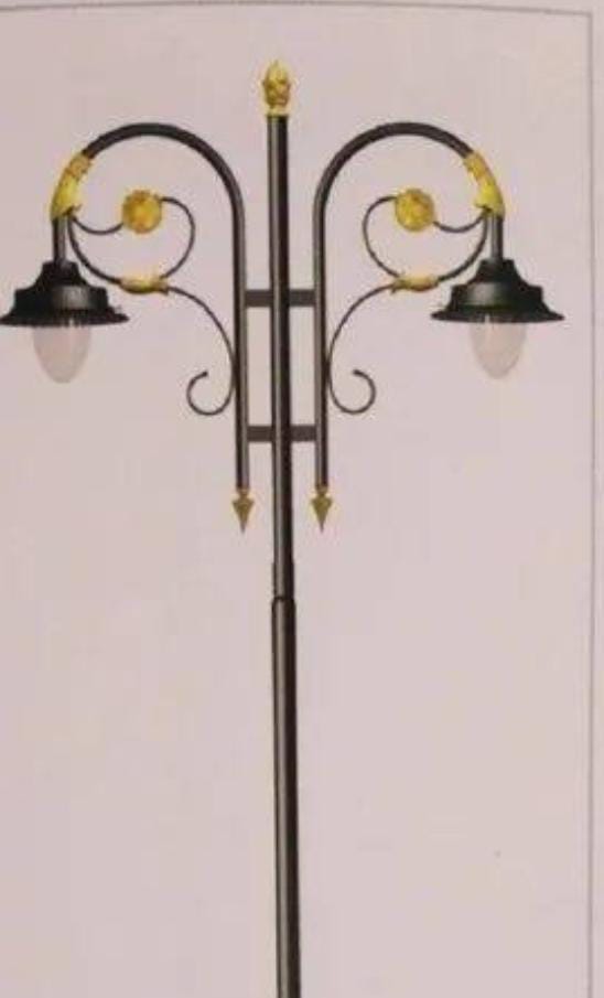 Fancy Pole Light