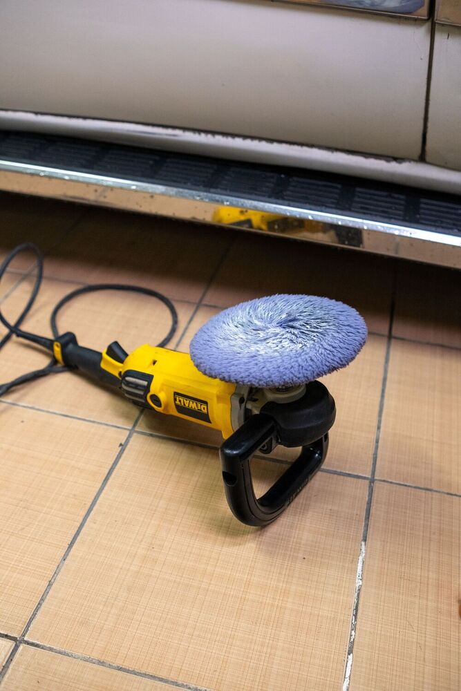 Floor Polisher Machine - Color: Red