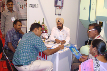 प्रदर्शनी में भागीदारी