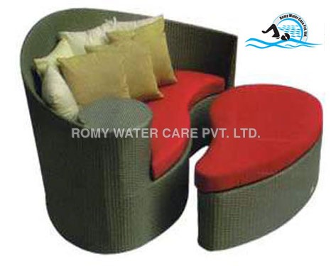 रतन डाइनिंग फर्नीचर