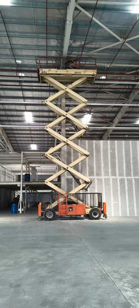500 RTS 17mtr JLG Scissor Lift