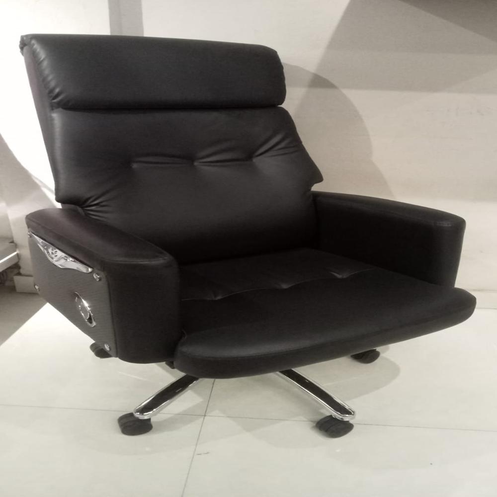 Manager chair