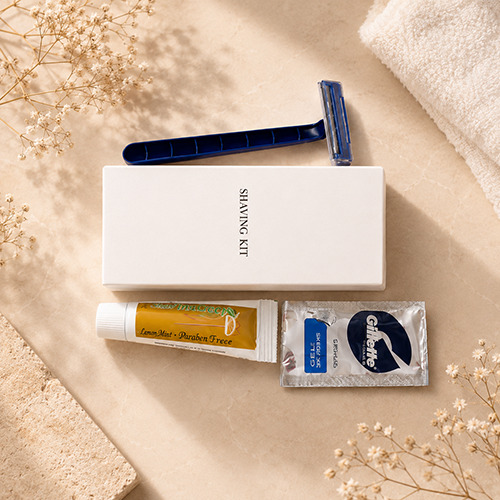 Luxury Hotel Shaving Kit