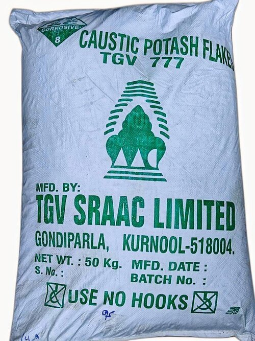 Caustic Potash Flakes - Boiling Point: 1327'c