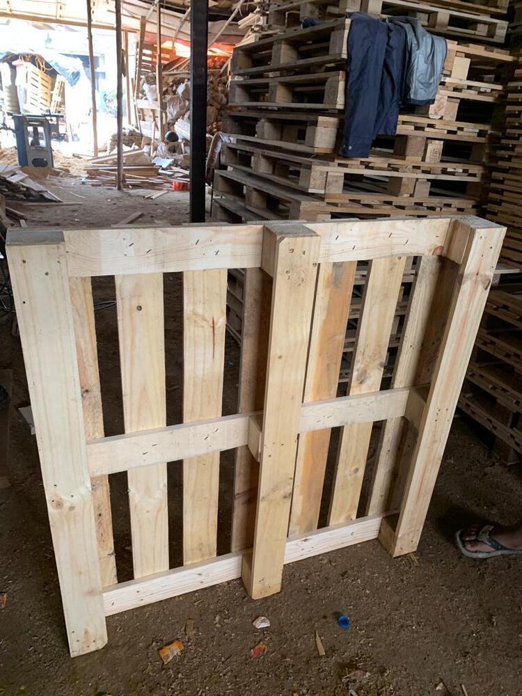 Two Ways Wooden Pallet