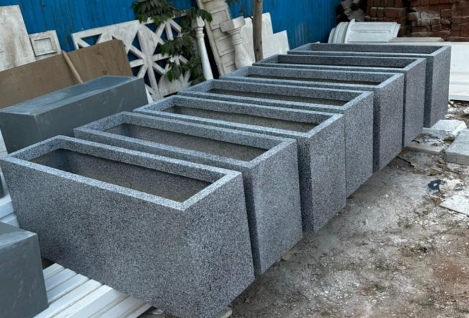 FRP planter box