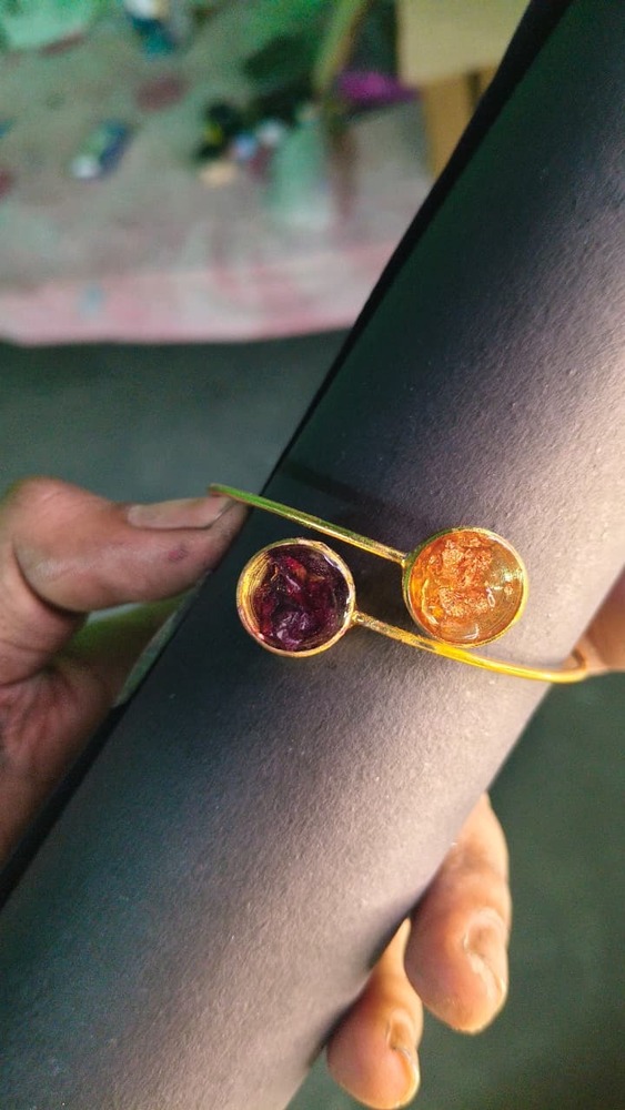 Dual Stone And Bangles