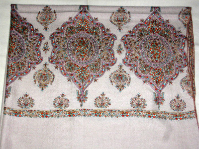 पश्मिना सोज़िनी शॉल्स