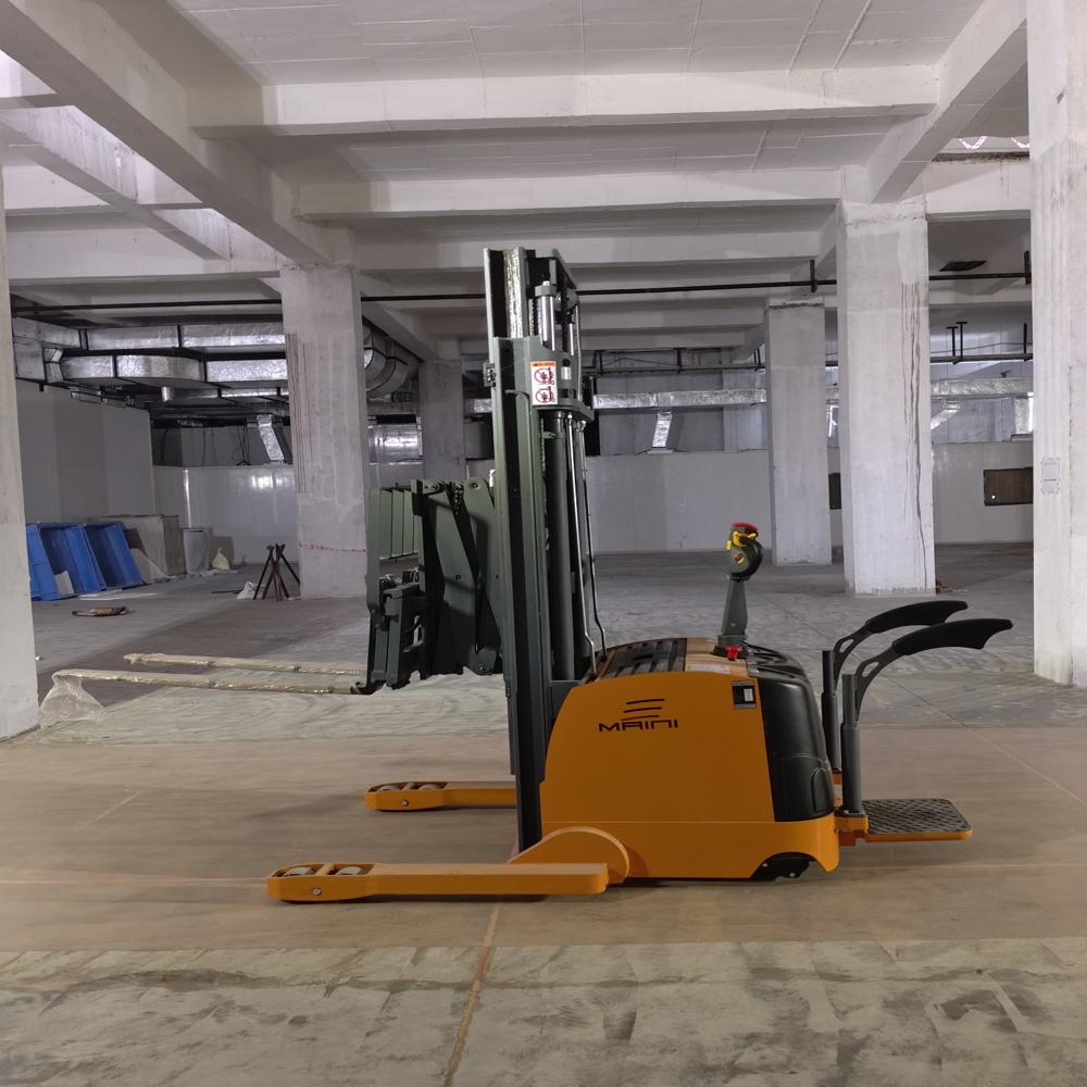 Double Deep Electric Stacker - Lifting Capacity: 800 Kilograms (Kg)