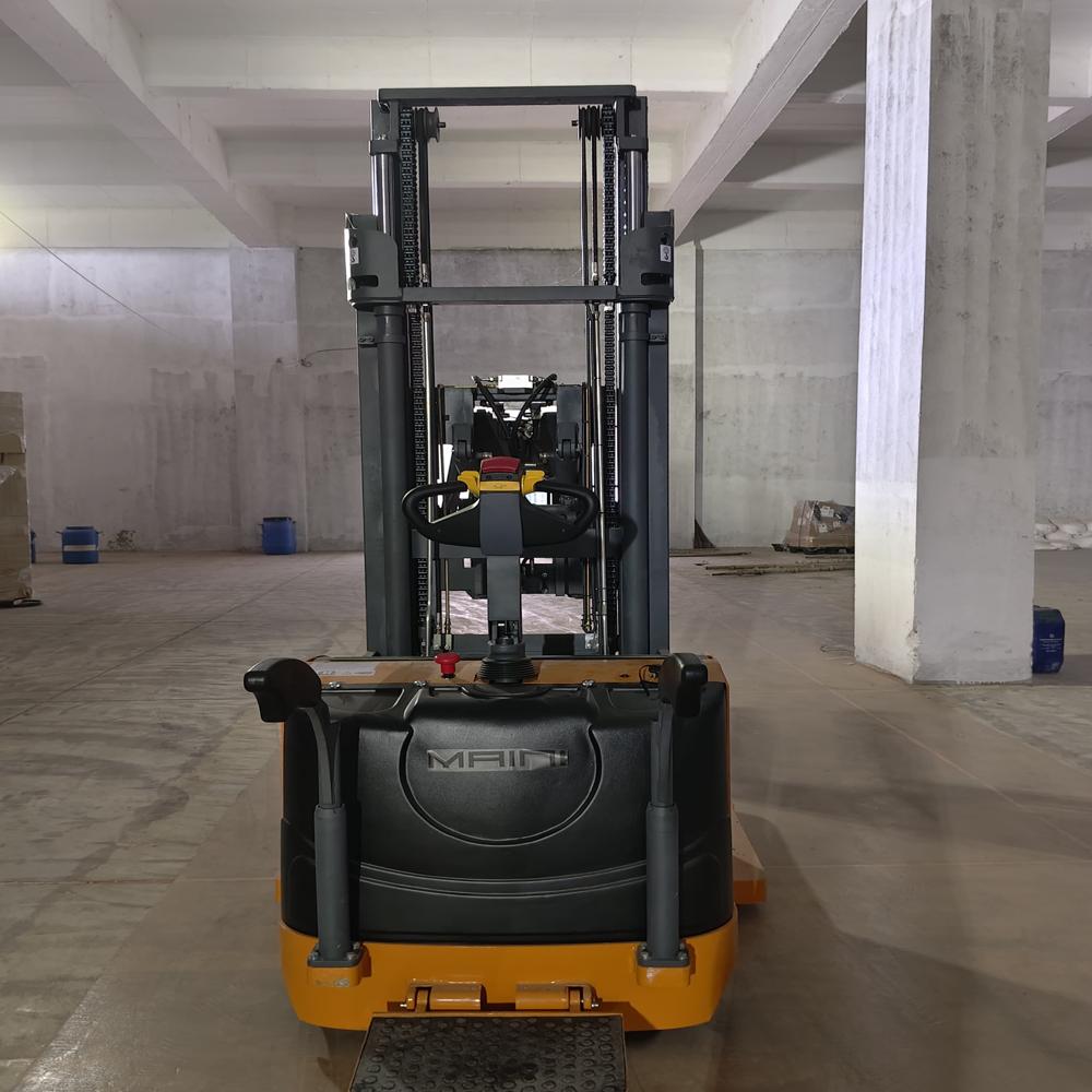 Double Deep Electric Stacker - Lifting Capacity: 800 Kilograms (Kg)