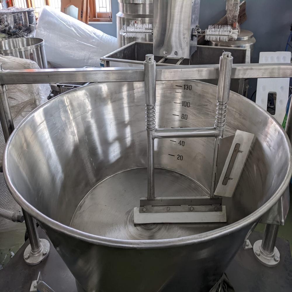 Ghee Melting Vat - Capacity: 130 -700 Ltr