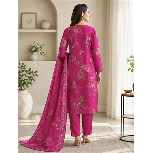 Womens Pink Floral Printed Rayon Fabric Kurtha Set With Dupatta