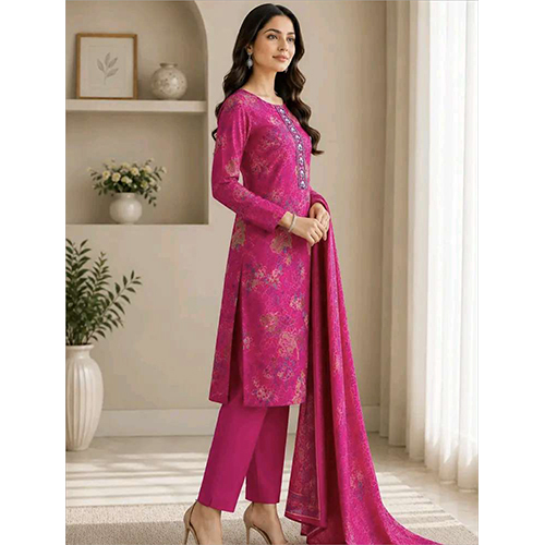 Womens Pink Floral Printed Rayon Fabric Kurtha Set With Dupatta