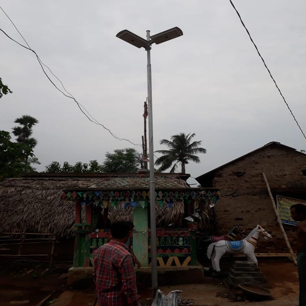 2 in one /semi integrated solar street light