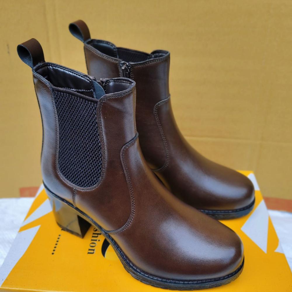 ladies boot high heel