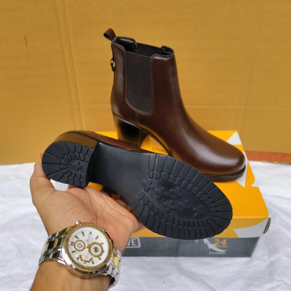 ladies boot heel