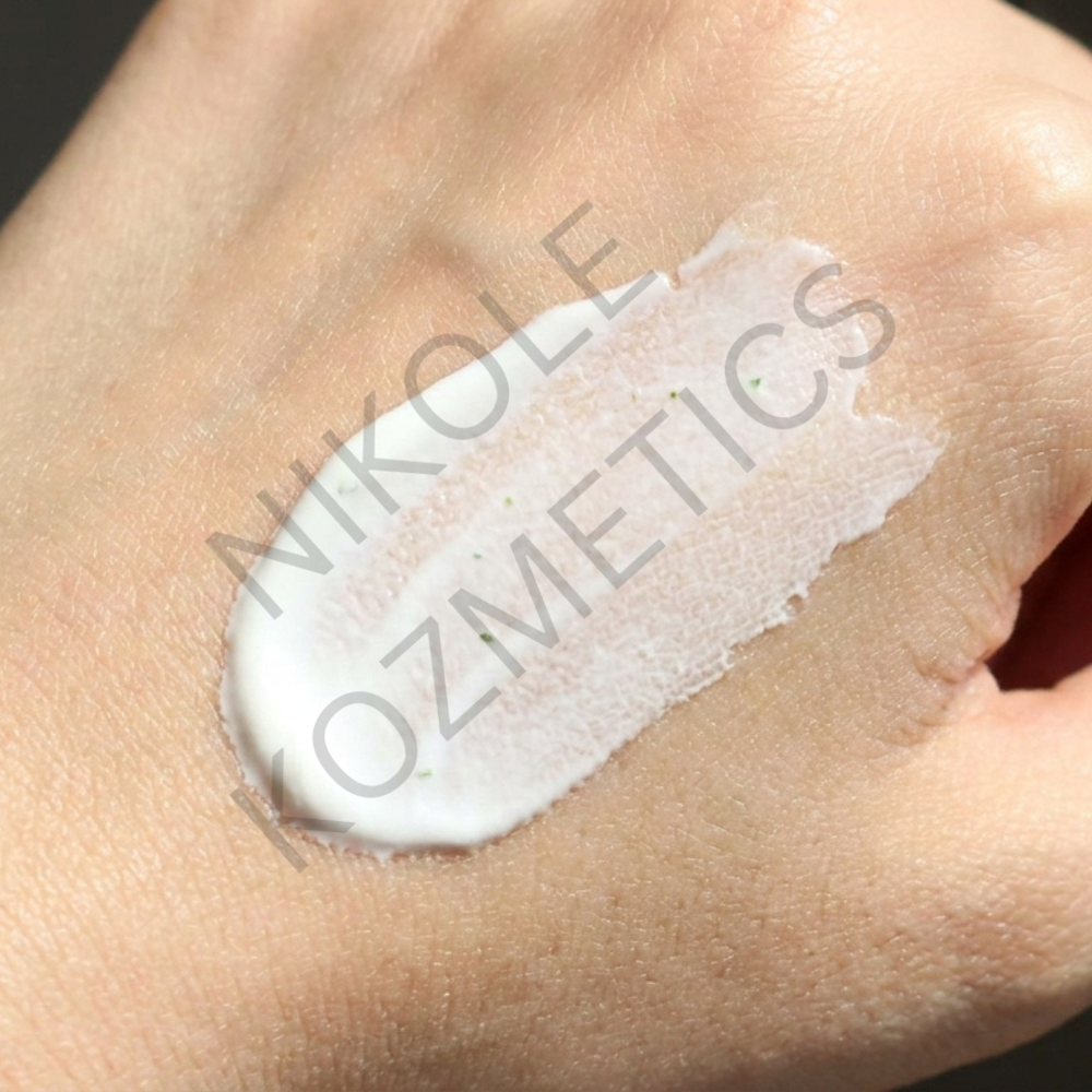 Cica Calming Mattifying Sunscreen - Attributes: Smudge Proof