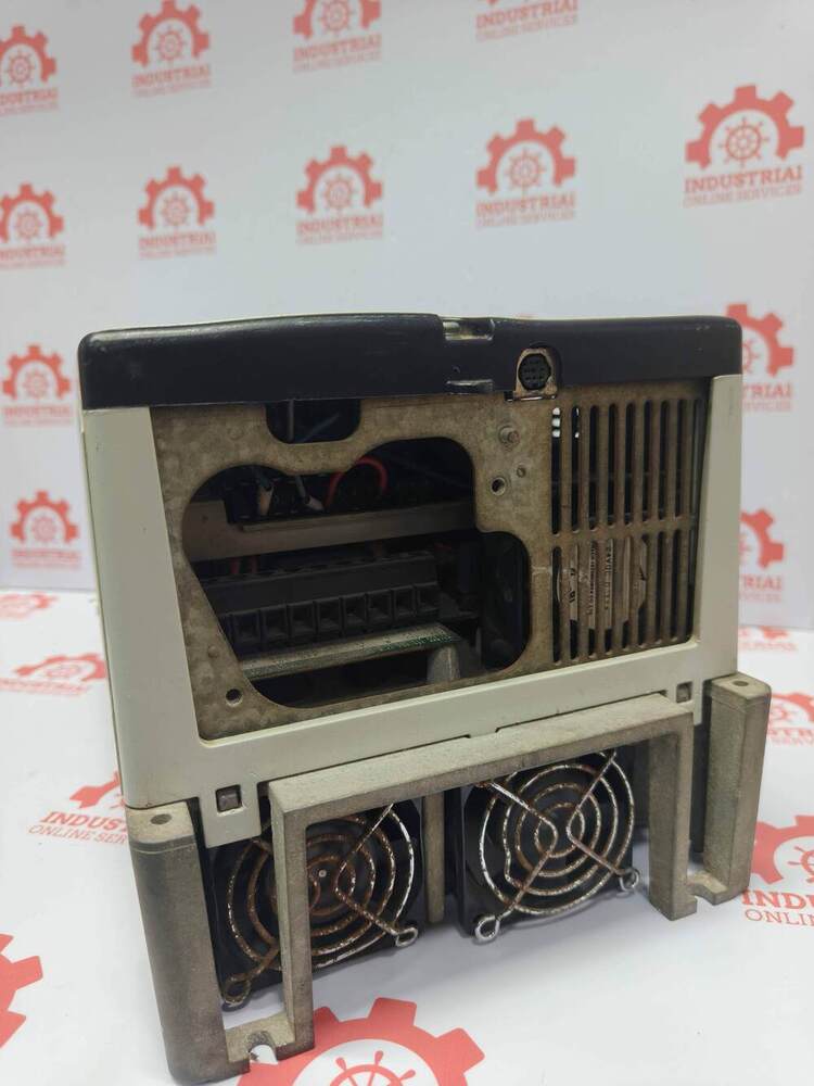 ALLEN BRADLEY 20AC015A0AYNANC0 PowerFlex 70 Adjustable Frequency AC Drive