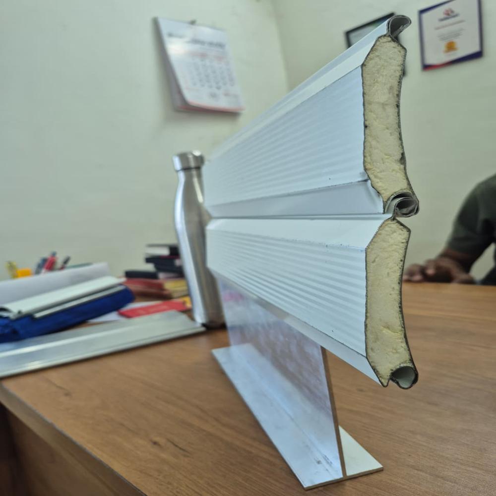 Automatic PUF Rolling Shutter