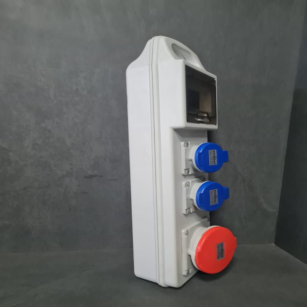  Plug Socket Distribution Box
