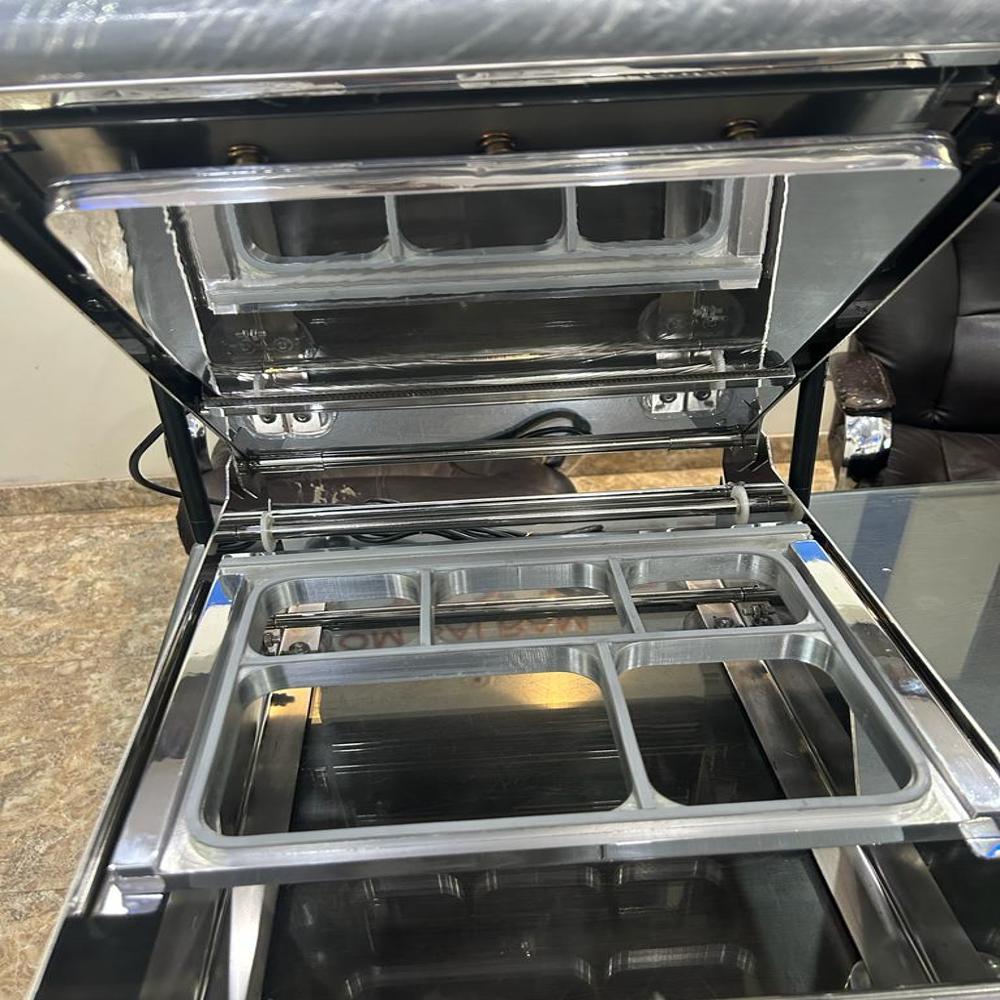 Meal Tray Sealing Machine