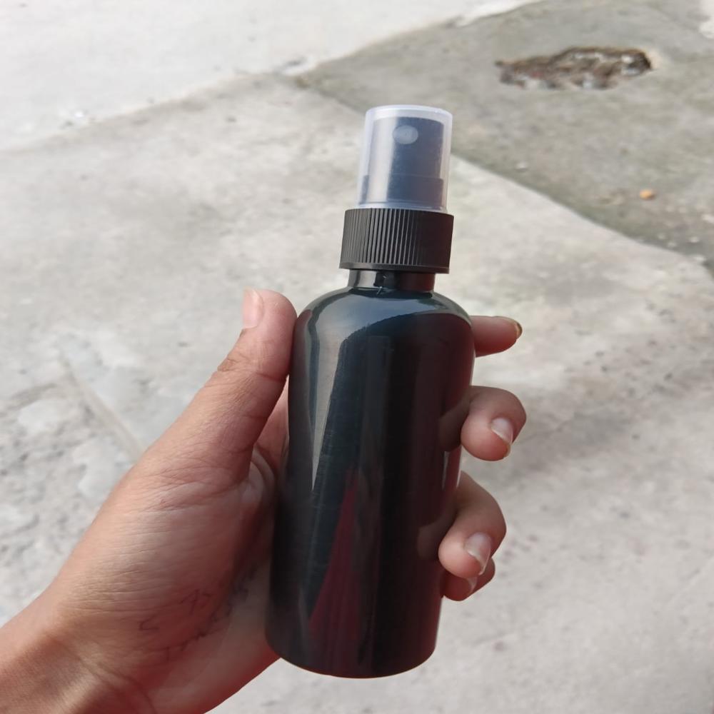 100ml Black Avon With Mist Spra