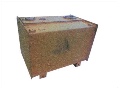 ईंधन टैंक (हाइड्रॉलिक टैंक)