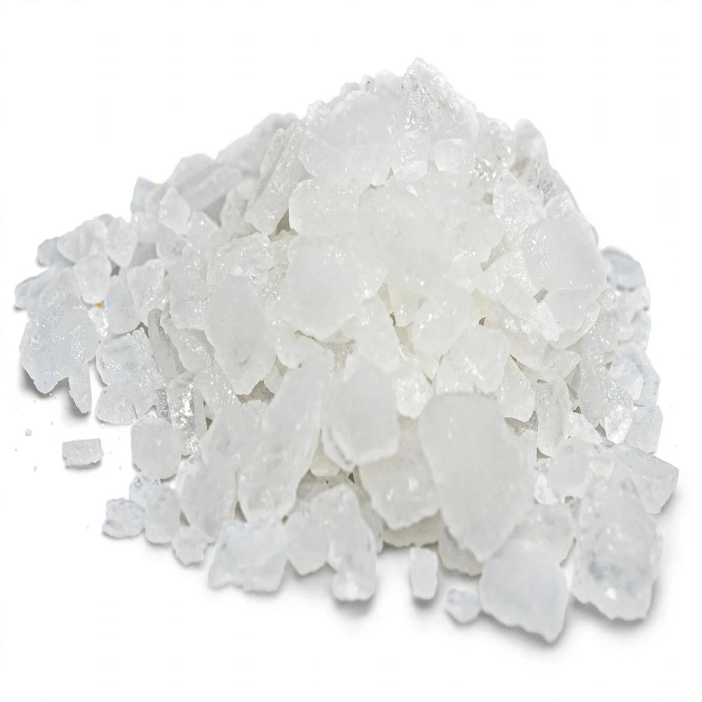 White Isoborneol Flakes - Cas No: 124-76-5