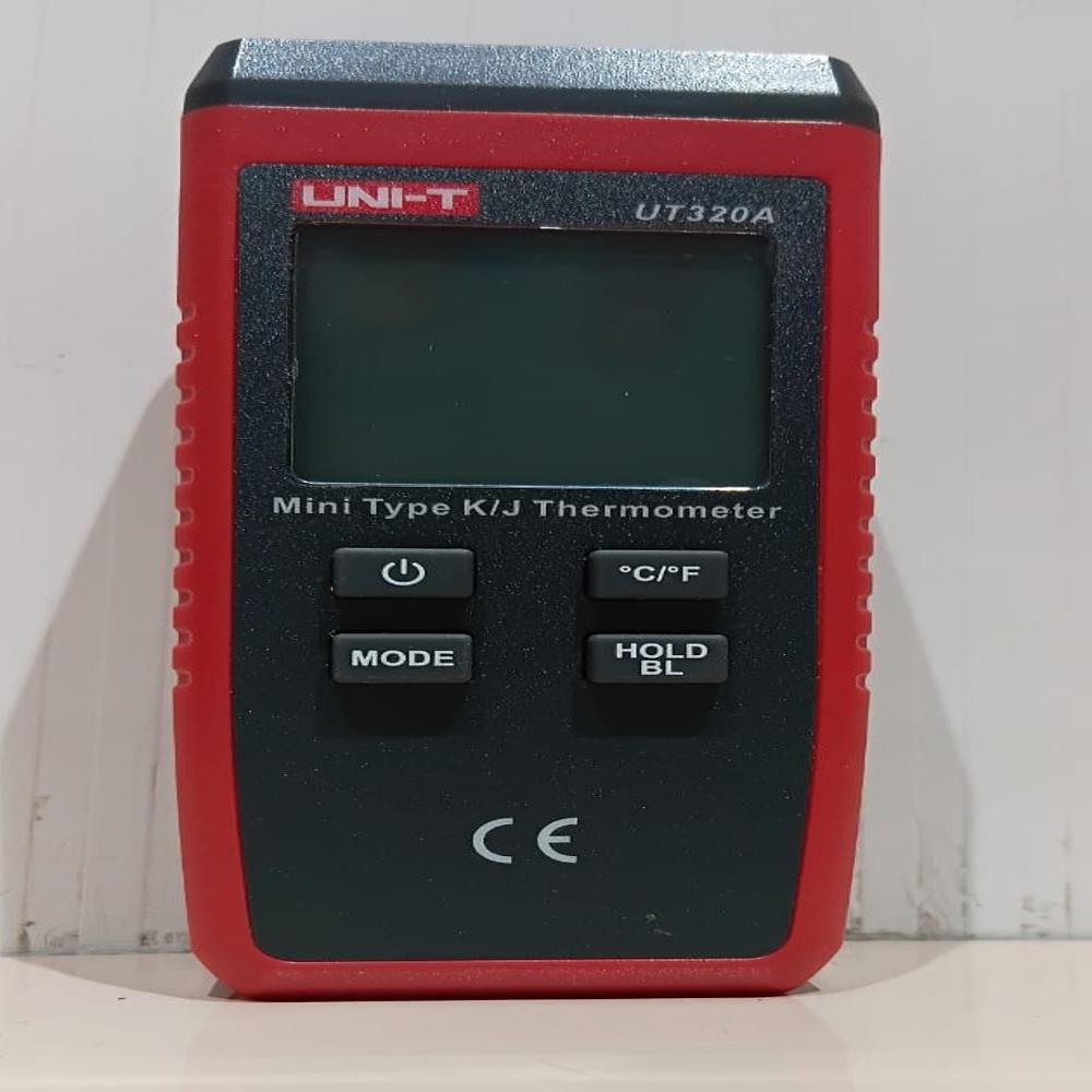 Ut320a Mini Contact Type Thermometer - Accuracy: 1c Or 1% (Whichever Is Greater)