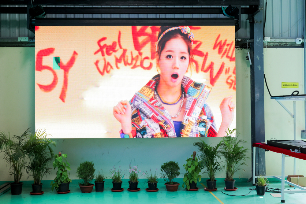 Foldable LED Display Panel